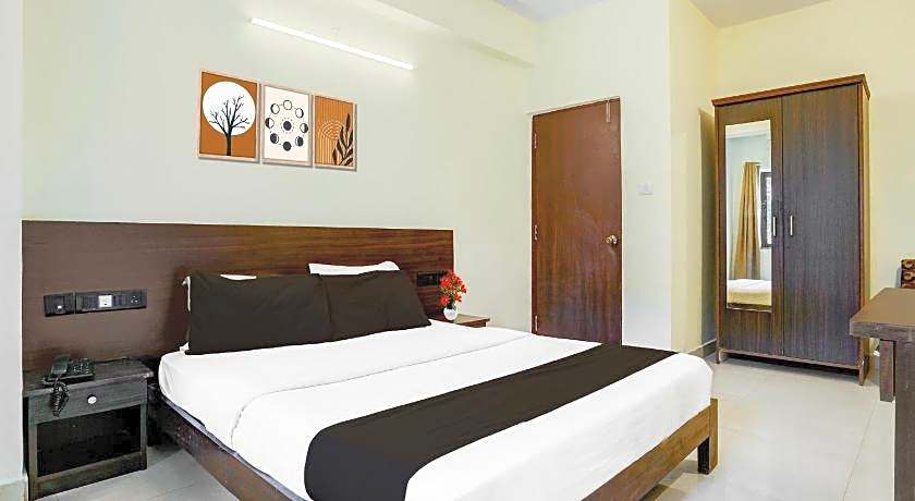 Collection O Panjim Near Miramar Beach