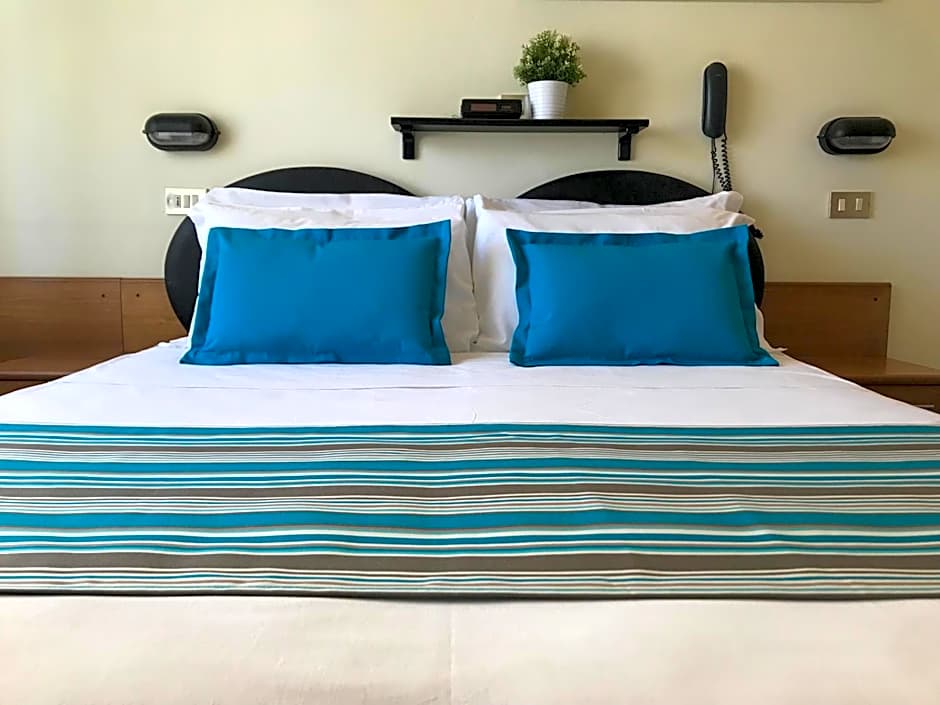Golf Hotel