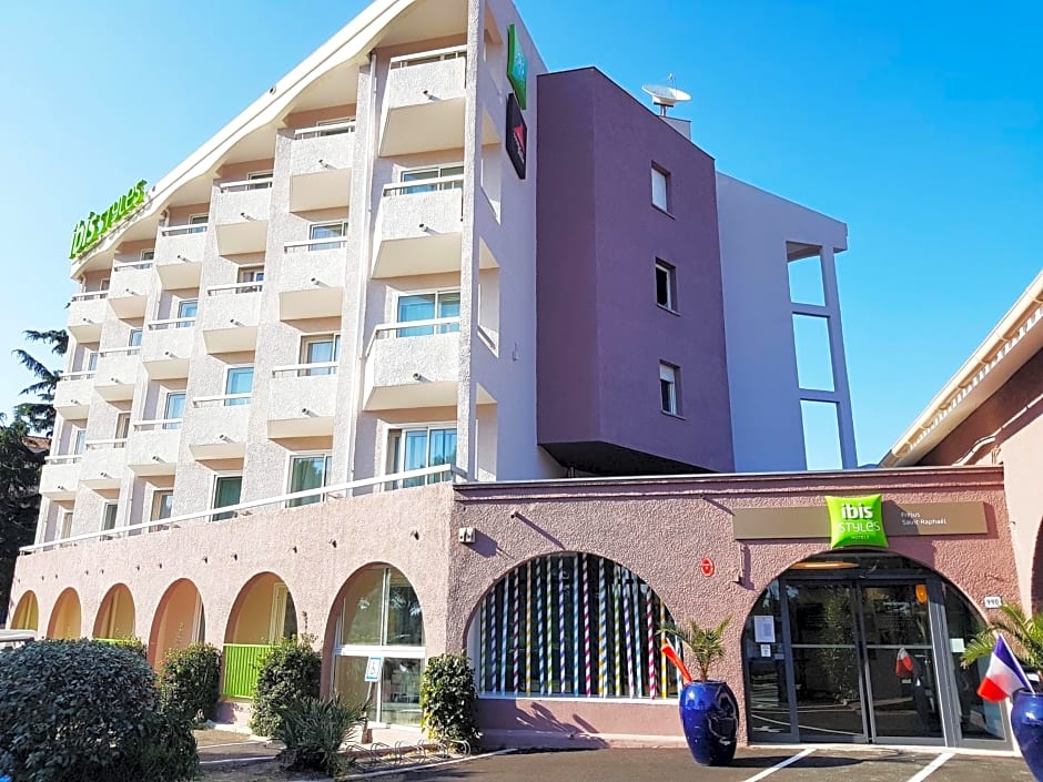 ibis Styles Frejus Sain-Raphael