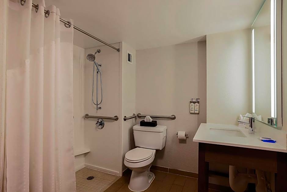 Holiday Inn Express Burlington By IHG