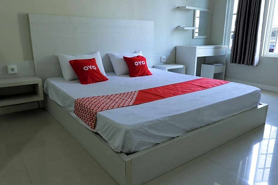 Photo 1 of 27 of Hotel O Kost Eksklusif Syariah