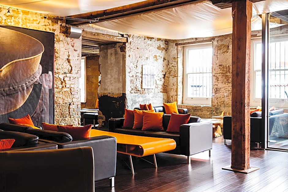 The Henry Jones Art Hotel