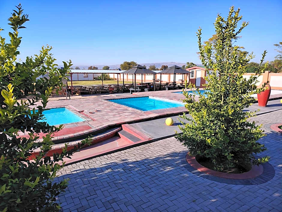 4th Avenue Themepark & Lodge