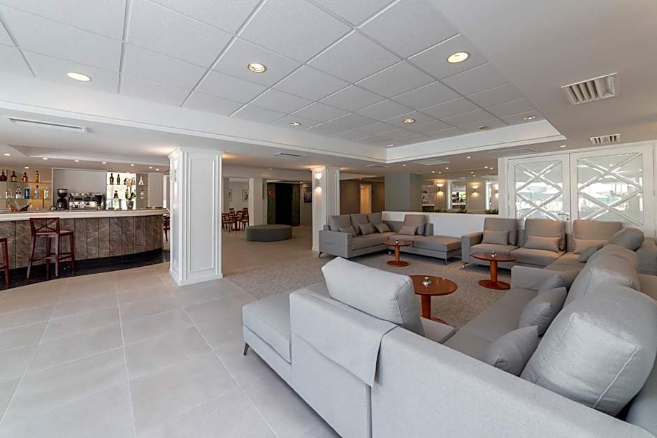 Reverence Life Hotel - Adults Only