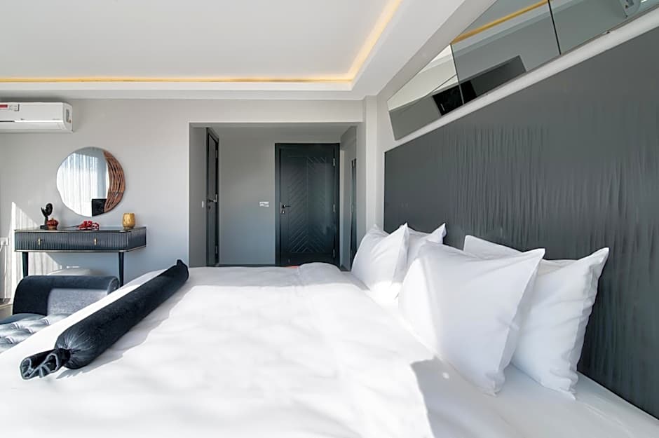 Via Ã‡iragan Hotel – Istanbul, FL