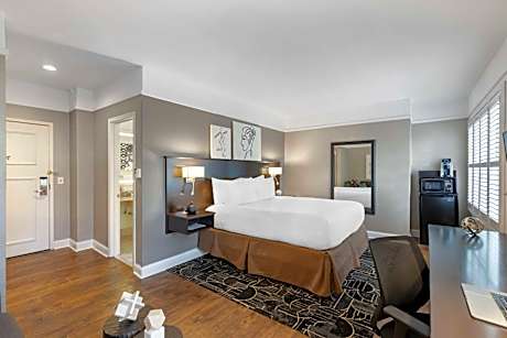 King Room with Jacuzzi