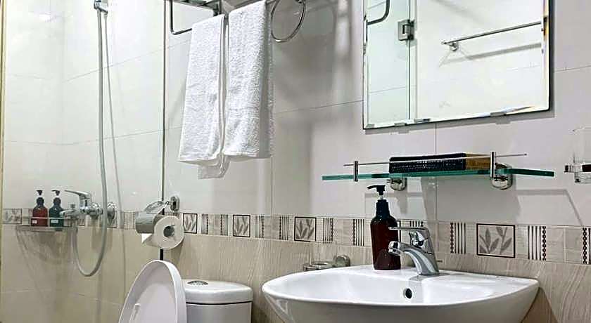 Dong Do Saigon Hotel