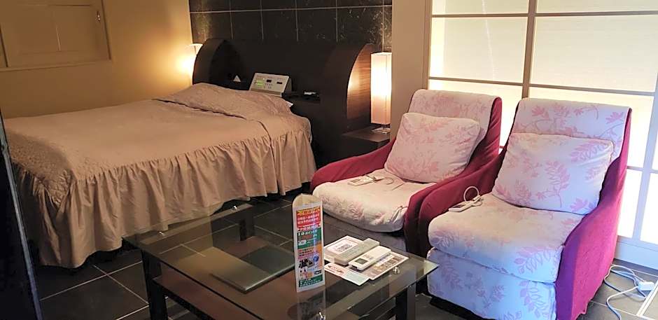 HOTEL KAZAN (Adult Only)