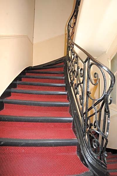 Sully Hotel