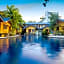 Blue Lagoon Inn & Suites