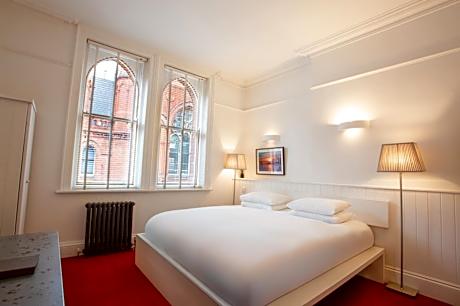 Kellys Hotel