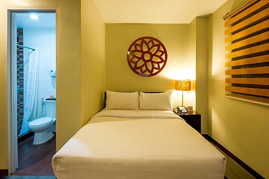 L Square Hotel