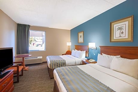 Queen Room with Two Queen Beds - Non-Smoking