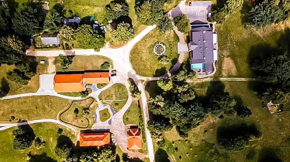 Piena muiža - Berghof Hotel & SPA