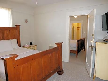 Queen Room with Two Queen Beds