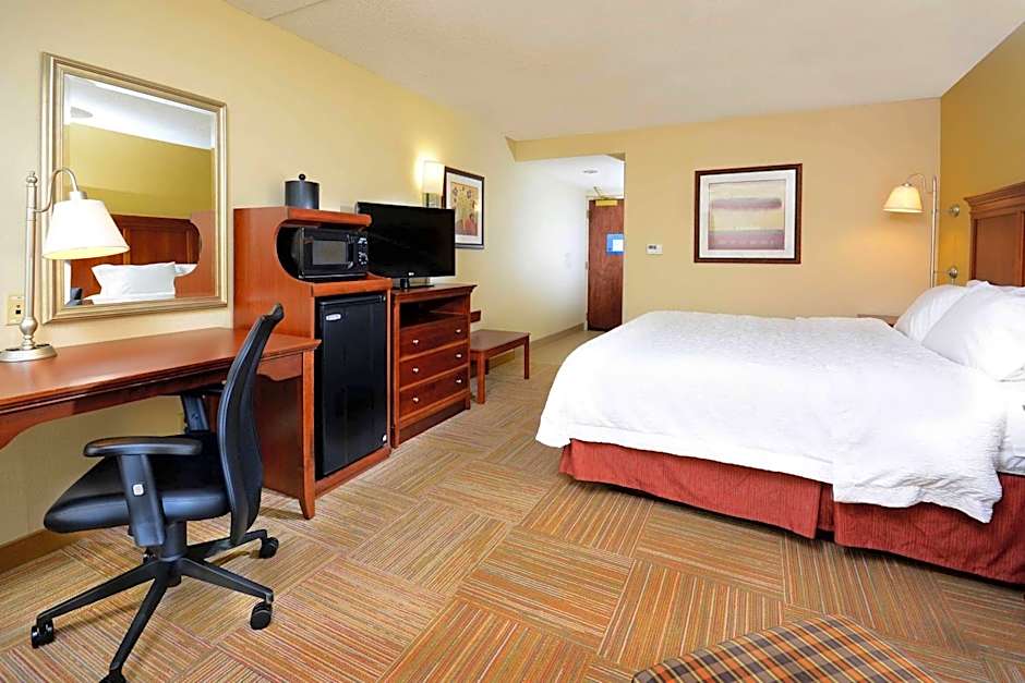 Hampton Inn By Hilton Raleigh-Capital Blvd. North