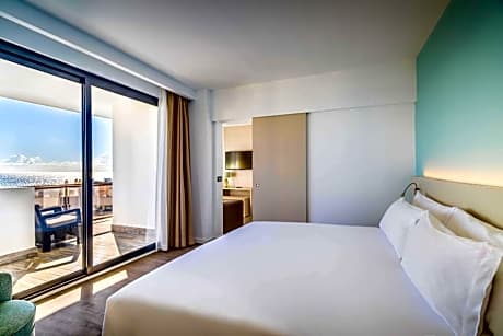Junior Suite with Sea View (2 Adults + 1 Child)