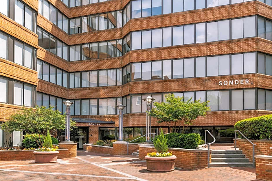 Sonder Georgetown C&O