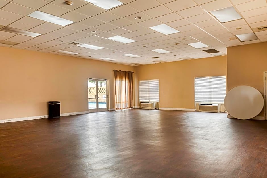 Trident Inn & Suites New Orleans
