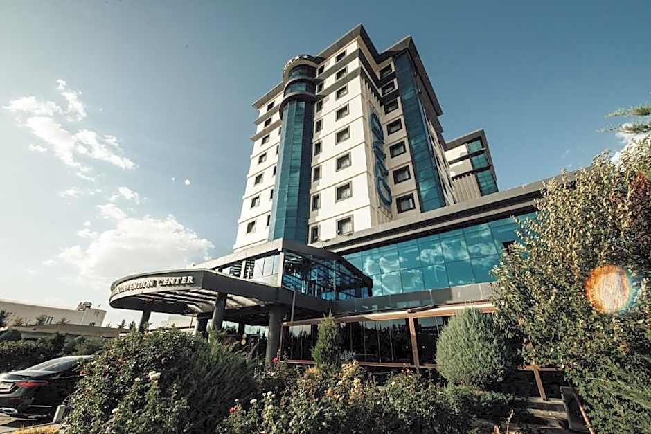Grand Hotel and Convention Center