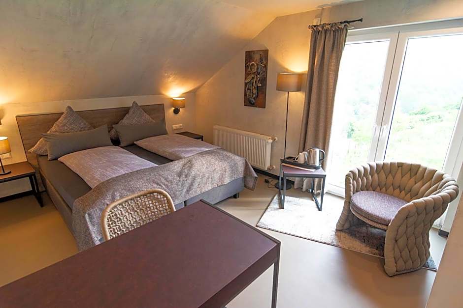 Hotel-Restaurant-Weingut Kapellenhof