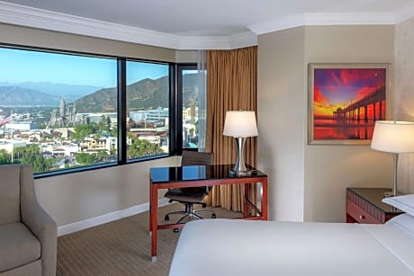 Executive King Room with Sofa Bed