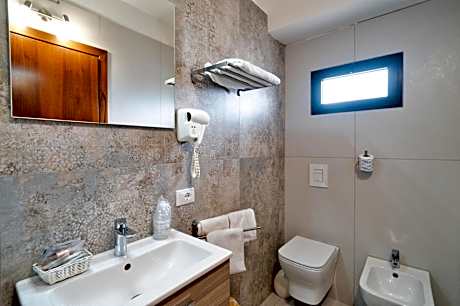 Double or Twin Room with Side Sea View