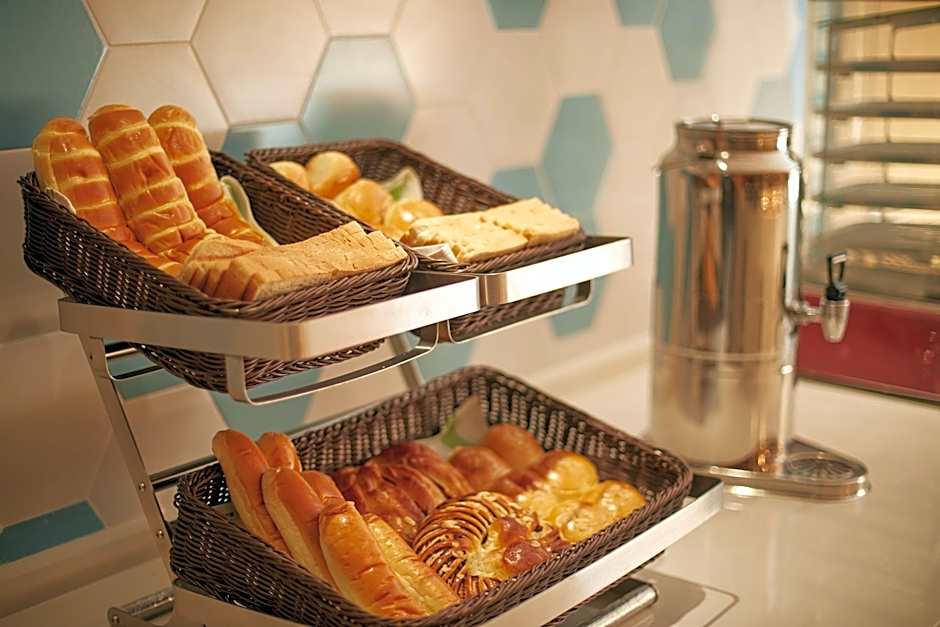 Holiday Inn Express Leshan City Square By IHG