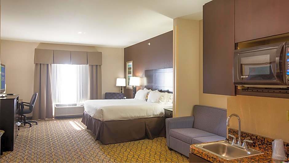 Holiday Inn Express Hotel and Suites Elk City By IHG