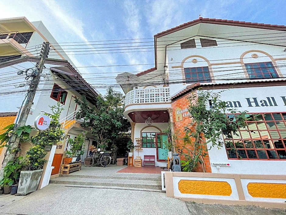 Baan Hall Hostel