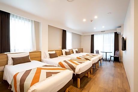 Deluxe Quadruple Room
