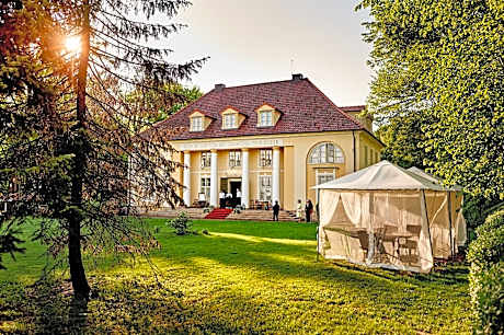 Pałac Bażantarnia