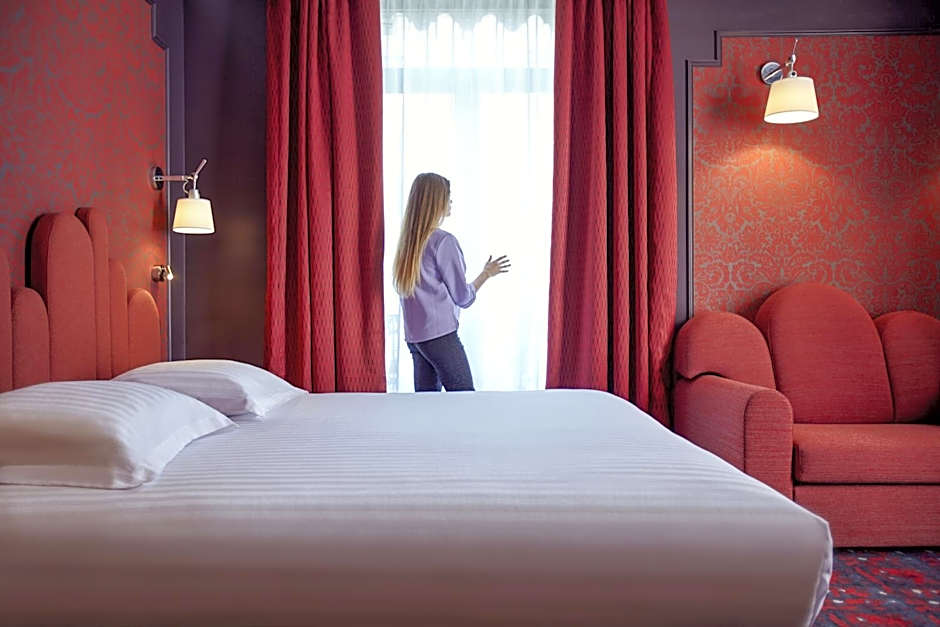 Grand Hotel Du Midi Chateaux & Hotels Collection