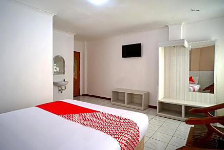 Collection O 2885 Hemra Hotel