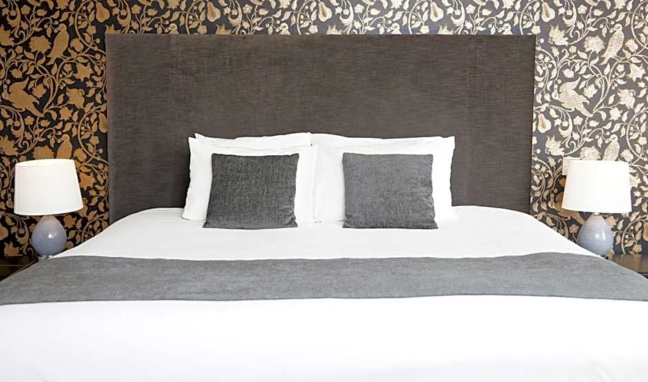 Chequers Inn by Greene King Inns