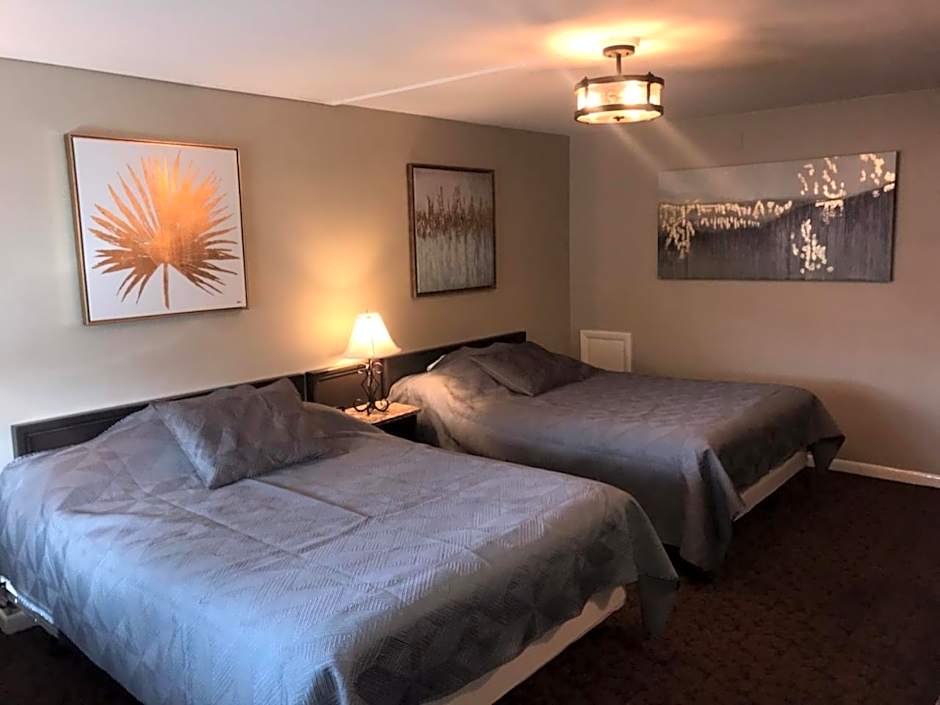 Simmons Motel and Suites