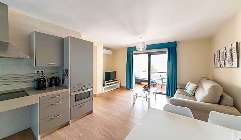 Pueblo Evita Premium Suites