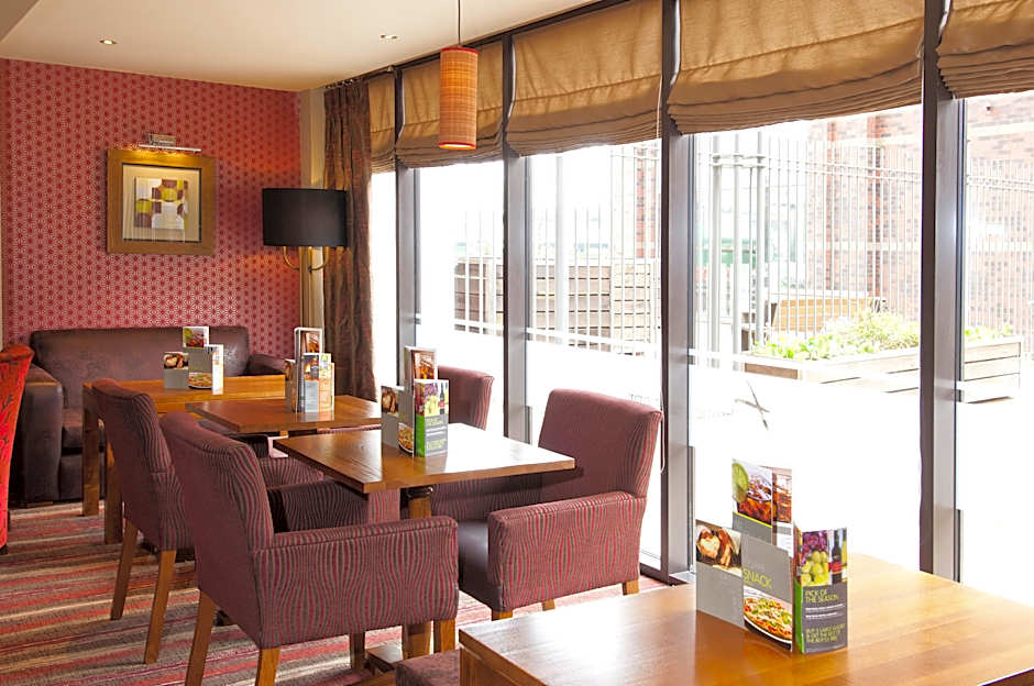 Premier Inn Leeds City Centre(Leeds Arena)