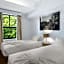 Exclusive Northbridge Apt w Wi-Fi Pool