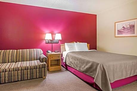 Standard Queen Room with Sofa Bed
