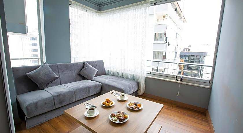 Real King Suite Hotel