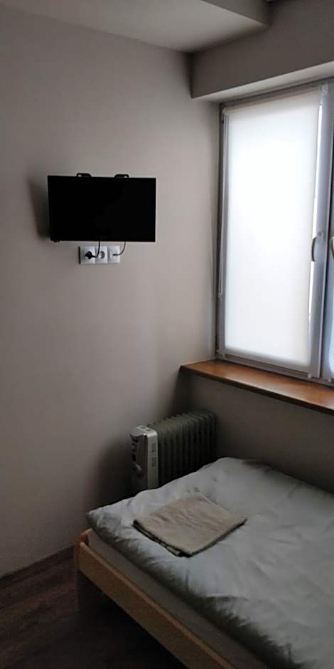 Photo 1 of 7 of 2 Beds