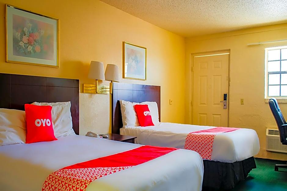 OYO Hotel Duncan, OK Hwy 81 Near Chisholm Casino