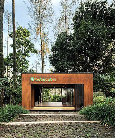 Bobocabin Pacet, Mojokerto