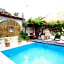 Begonvil Otel Alacati