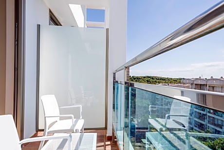 DOUBLE ROOM 2 ADULTS + 2 CHILDREN