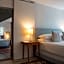 South Landing Inn