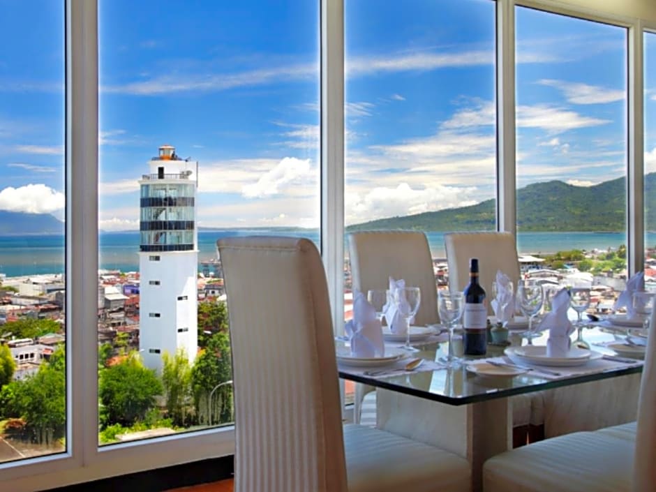 Sintesa Peninsula Hotel