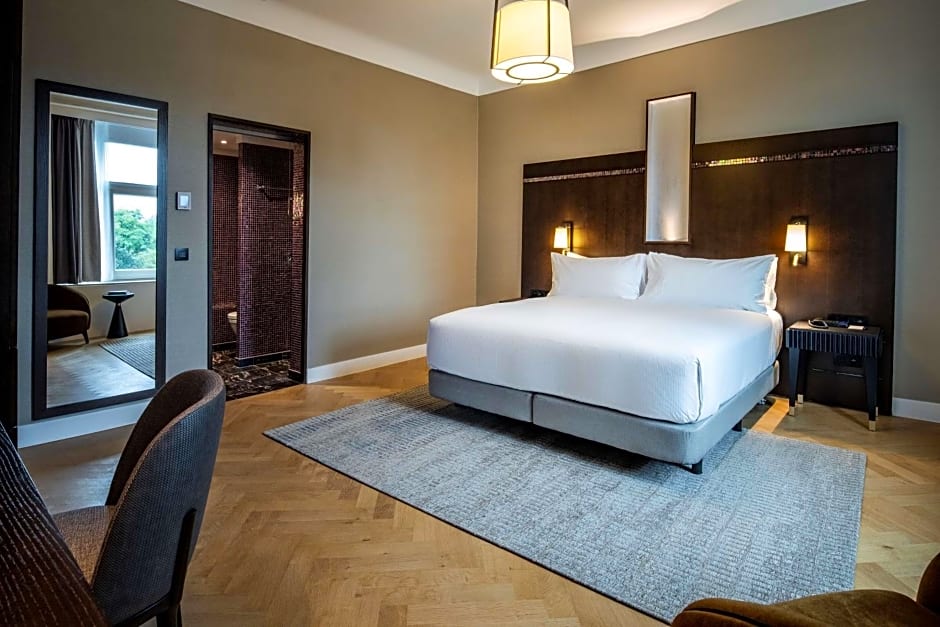 DoubleTree By Hilton Brussels City