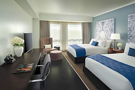Deluxe Room with Two Double Beds Accessible